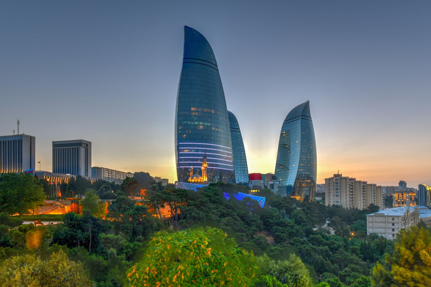 Екскурзия до Азербайджан, Баку – перлата на Каспийско море